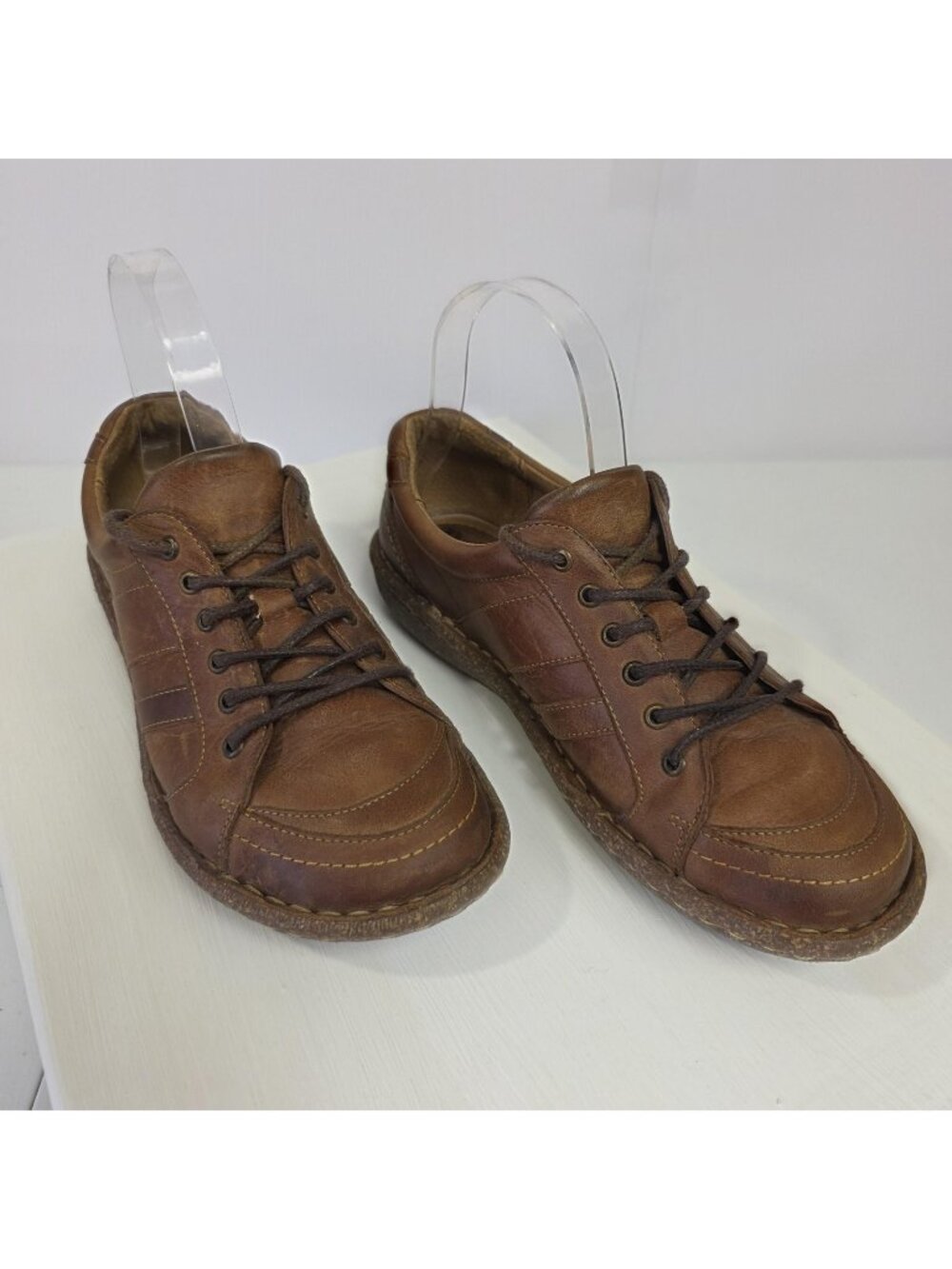 Born Shoes Womens Size 7.5 Brown Leather Lace Up Comfort Walking Sneakers Casual